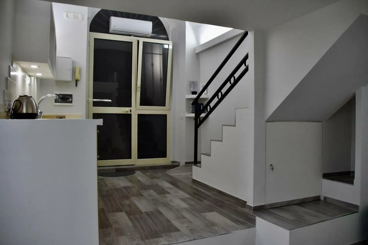Apartment Babaroom Naples Italy