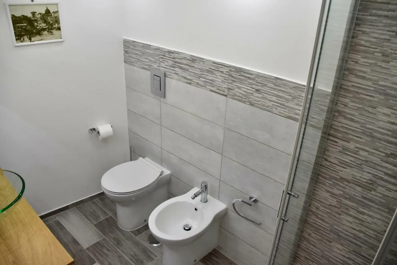 Apartment Babaroom Naples Italy